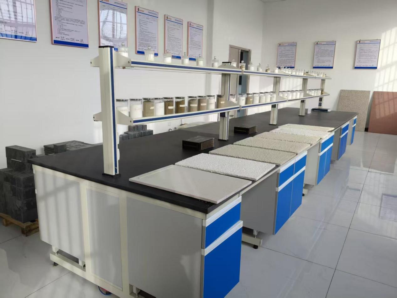 Materials display and laboratory at Qujing Huanju